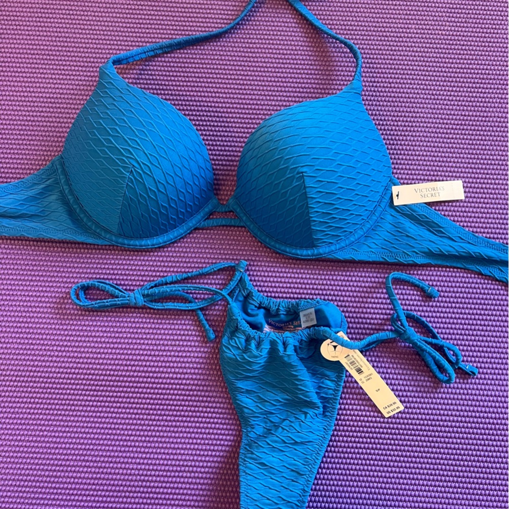 NWT Victoria’s Secret Textured Blue Bikini Set